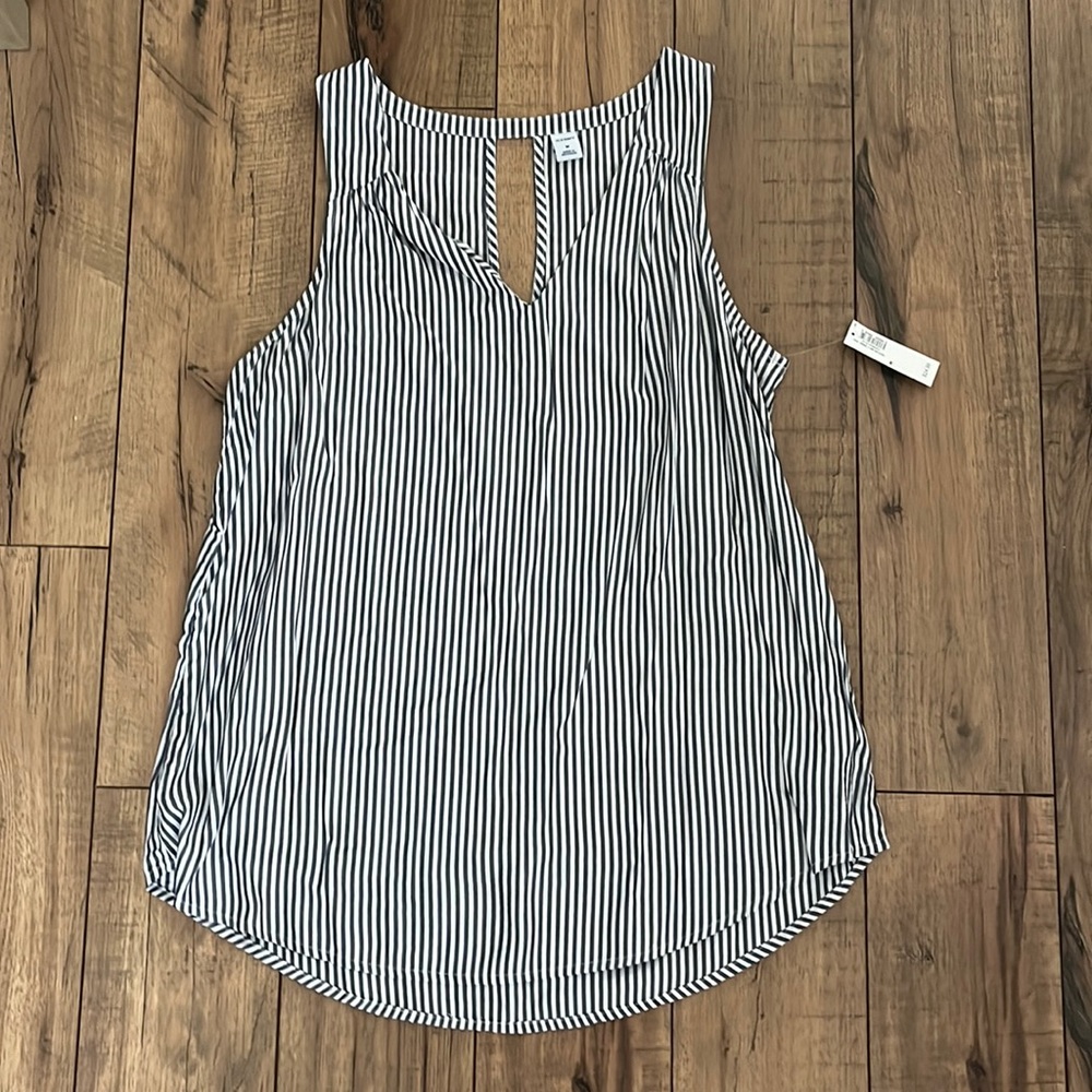 Old Navy dress shirt